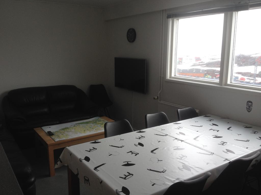 Vandrehuset 2 Og 3 Nuuk Kültér fotó