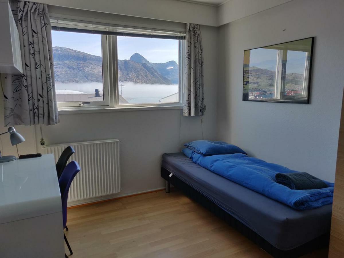 Vandrehuset 2 Og 3 Nuuk Kültér fotó